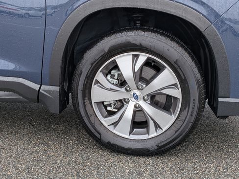 Certified 2025 Subaru Ascent Premium image 11