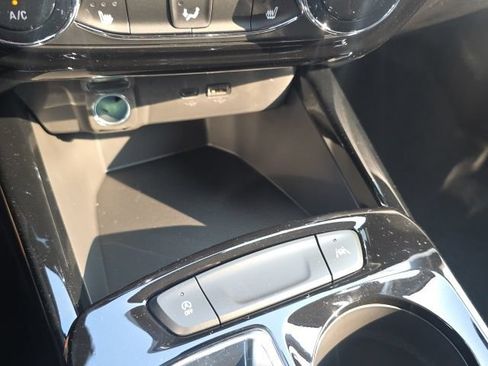 New 2026 Chevrolet Trax ACTIV w/ Driver Confidence Package FWD image 22