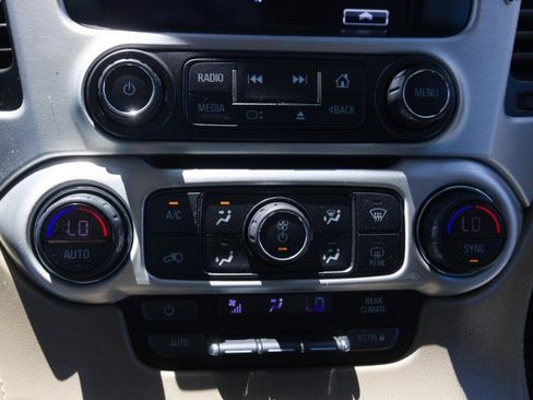 Used 2019 GMC Yukon XL SLE w/ HD Trailering Package AWD/4WD image 24
