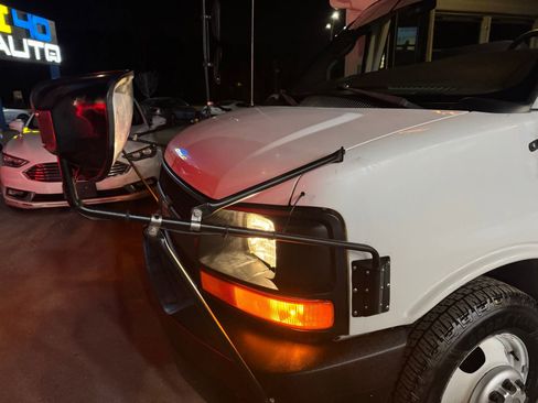 Used 2005 Chevrolet Express 3500 w/ School Bus Package image 4