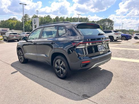 Certified 2025 Volkswagen Taos S FWD image 10