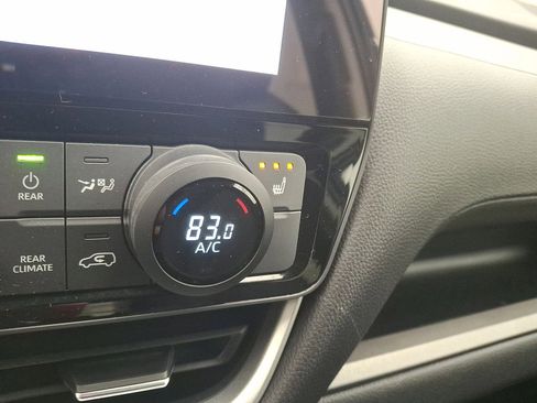 Used 2024 Toyota Grand Highlander XLE image 19