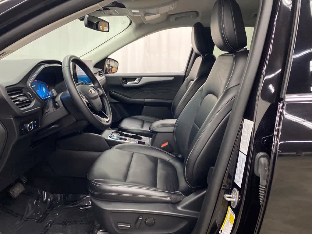 Used 2025 Ford Escape Platinum AWD/4WD image 12