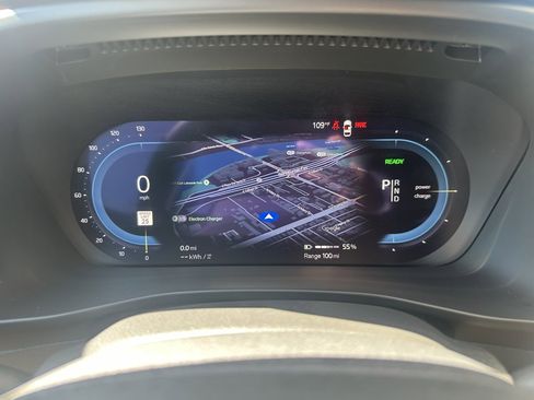 Used 2023 Volvo C40 P8 Recharge Plus image 14