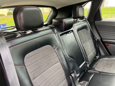 Certified 2022 Ford Escape SEL w/ SEL Stealth AWD Package image 31