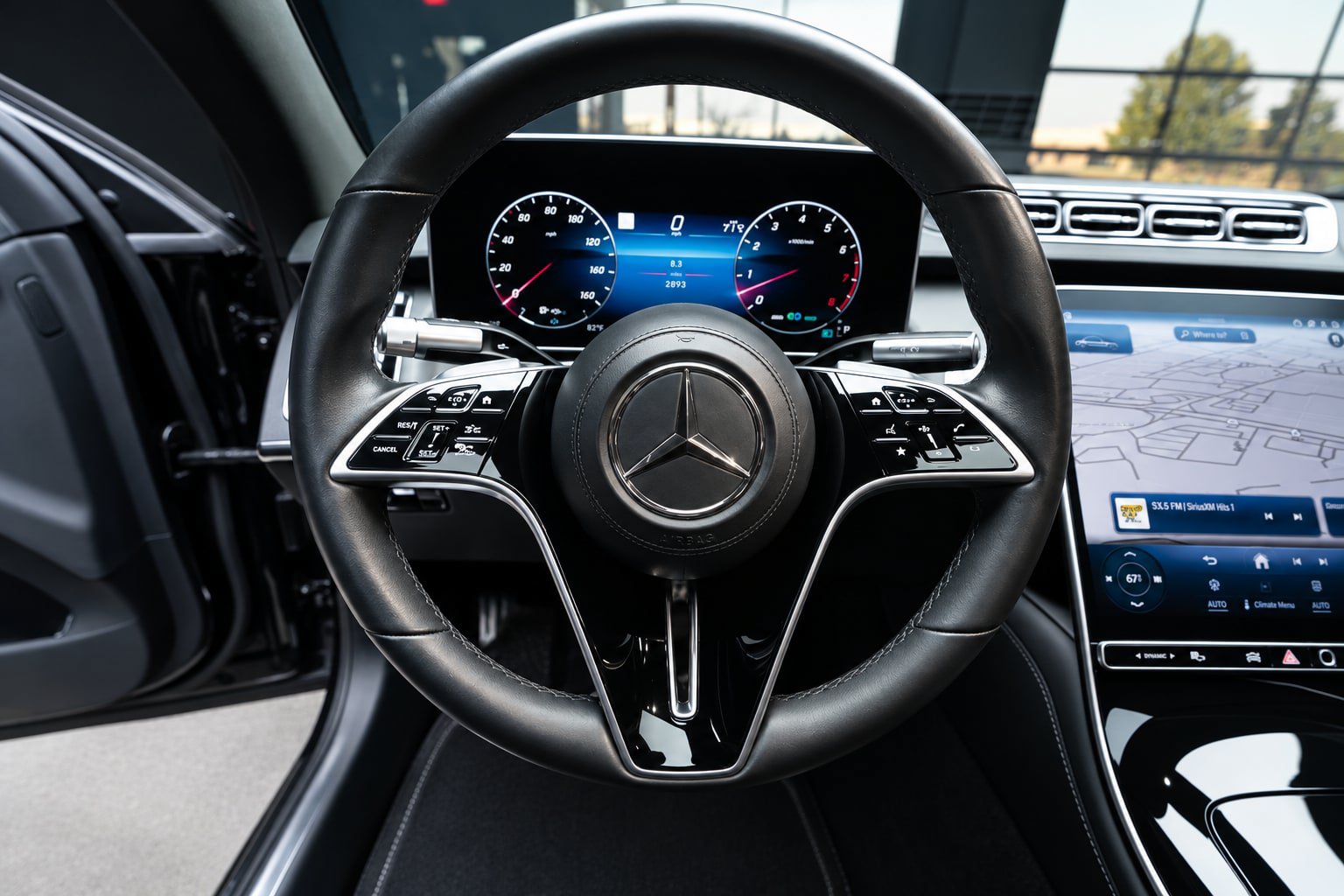 Used 2022 Mercedes-Benz S 500 4MATIC w/ AMG Line Package image 30