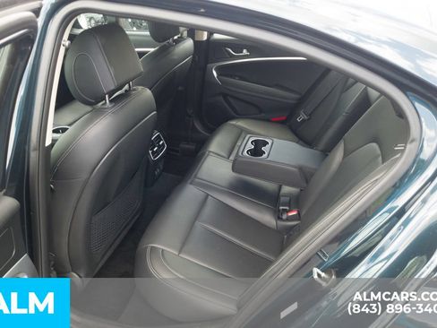 Used 2025 Genesis G70 2.5T RWD image 17