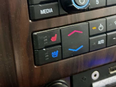 Used 2010 Ford F150 Lariat image 22