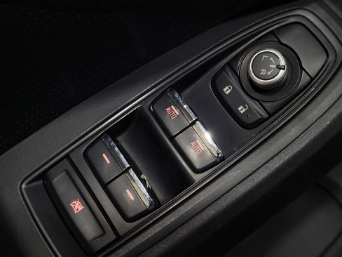 Used 2017 Subaru Impreza 2.0i Limited w/ Moonroof/BSD & Rcta/Eyesight image 27