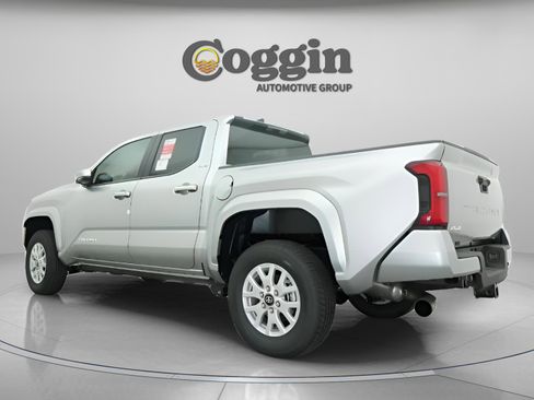 New 2026 Toyota Tacoma SR5 AWD/4WD image 12