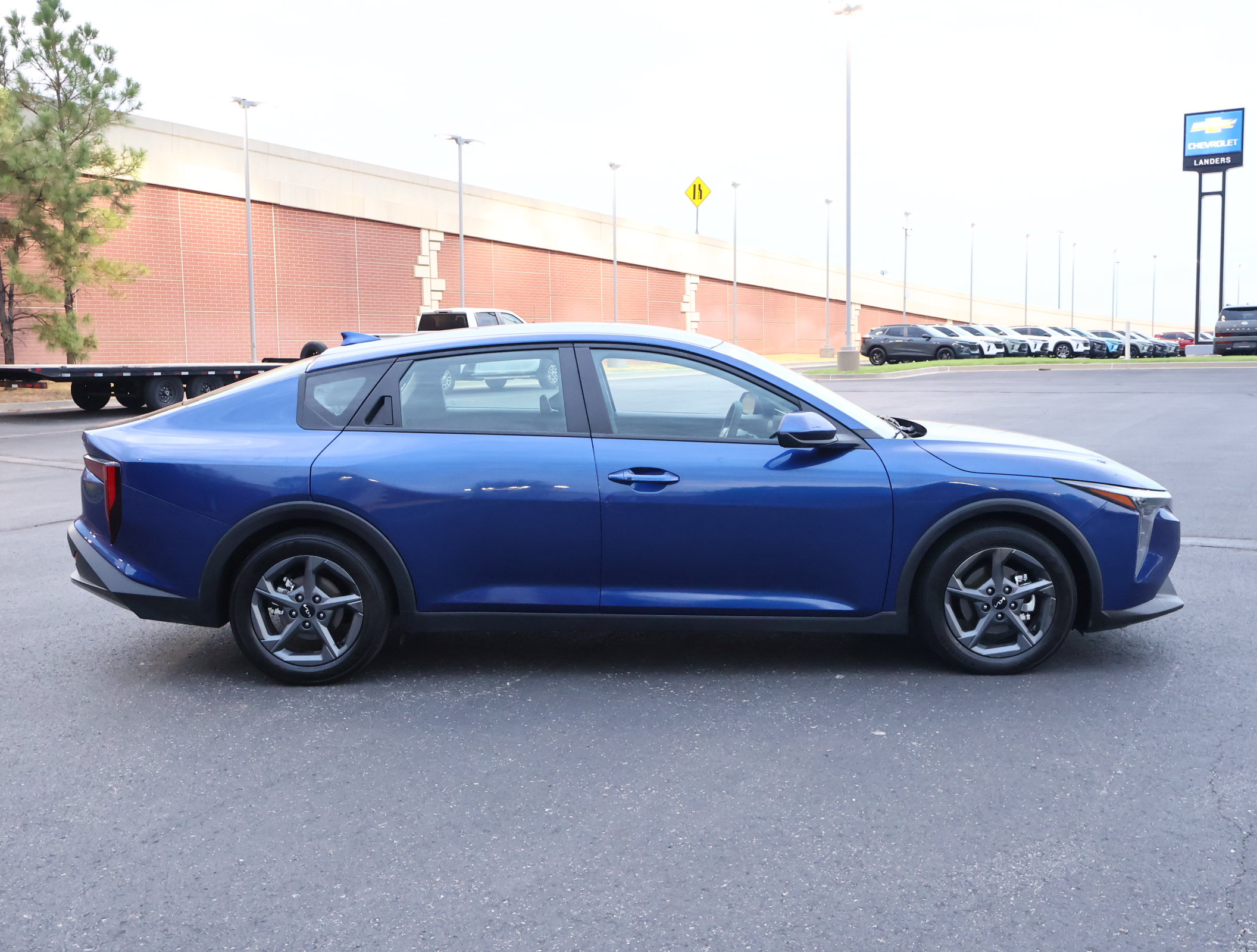 Used 2025 Kia K4 FWD image 26