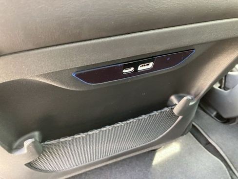 New 2026 Chrysler Pacifica Limited w/ S Appearance Package FWD image 31