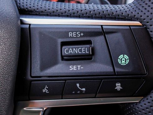 New 2025 Mitsubishi Outlander SE image 26