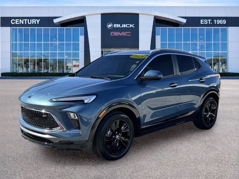 Used 2025 Buick Encore GX Sport Touring image 8