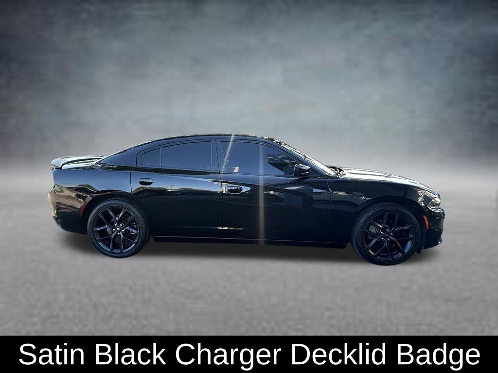 Used 2021 Dodge Charger SXT w/ Blacktop Package RWD image 8