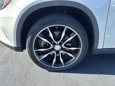 Used 2017 Mercedes-Benz GLA 250 GLA 250 image 9