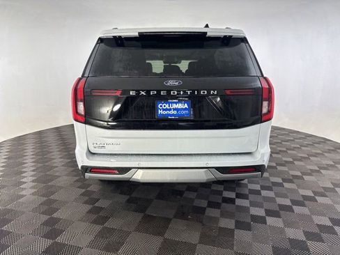 Used 2025 Ford Expedition Platinum AWD/4WD image 7