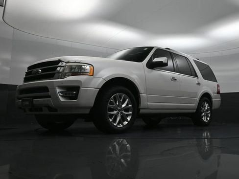 Used 2017 Ford Expedition Limited w/ Equipment Group 301A image 27