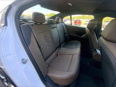 Certified 2024 BMW i5 eDrive40i w/ Premium Package image 21