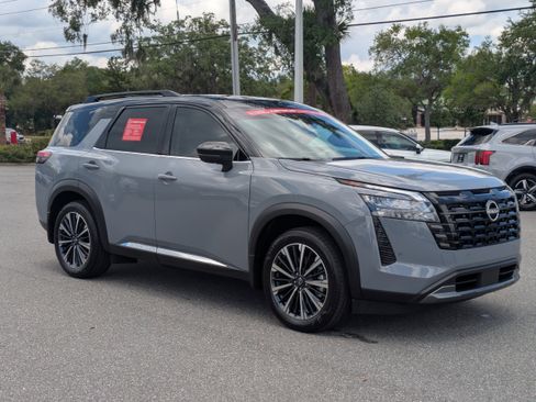 Certified 2026 Nissan Pathfinder Platinum w/ Cargo Package FWD image 2