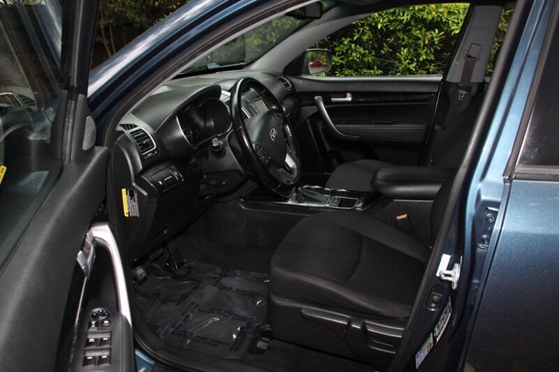 Used 2014 Kia Sorento LX FWD image 5