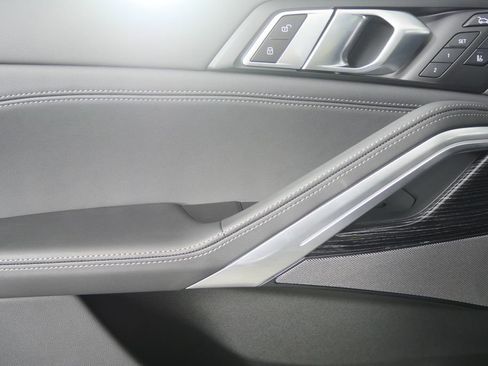 New 2026 BMW X6 xDrive40i image 7