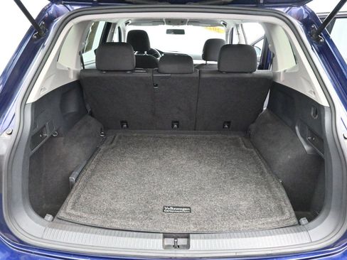 Used 2021 Volkswagen Tiguan S image 9