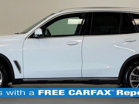 Used 2019 BMW X5 xDrive40i w/ Convenience Package AWD/4WD image 2