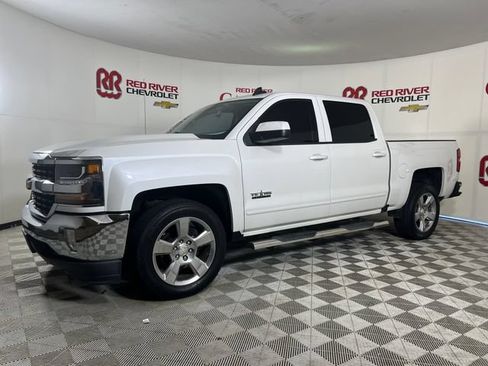 Used 2017 Chevrolet Silverado 1500 LT w/ Texas Edition RWD image 3
