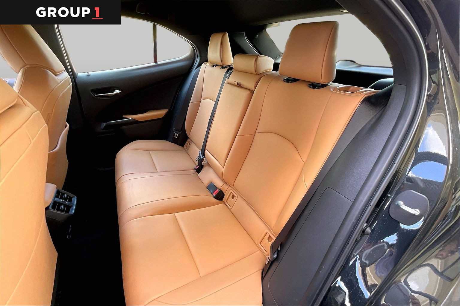 Used 2026 Lexus UX 300h FWD w/ Cold Area Package image 18