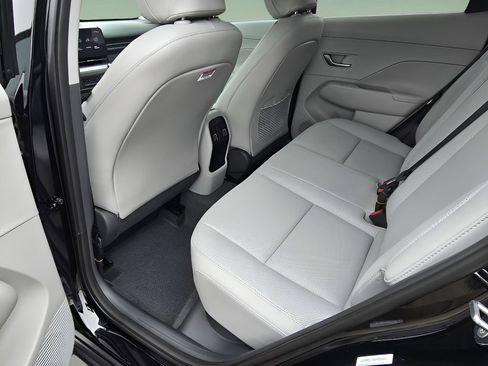 New 2026 Hyundai Kona SEL Premium AWD/4WD image 16