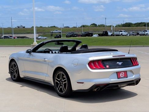 Used 2019 Ford Mustang Premium RWD image 6