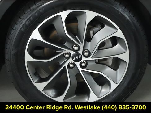 Certified 2023 Lincoln Nautilus Reserve w/ Equipment Group 201A AWD/4WD image 10
