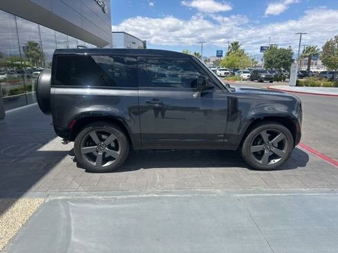 Used 2024 Land Rover Defender 90 V8 AWD/4WD image 4