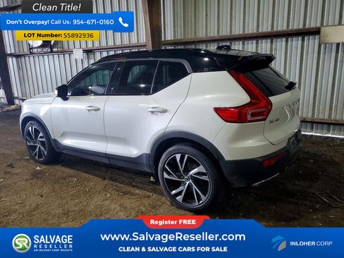 Used 2019 Volvo XC40 T5 R-Design AWD/4WD image 3