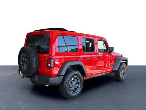 Used 2025 Jeep Wrangler Sport S image 9
