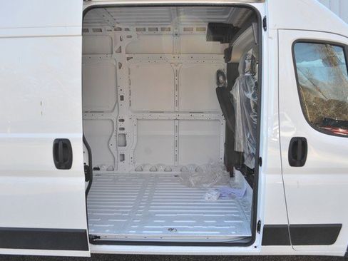 New 2026 RAM ProMaster 2500 w/ Cold Weather Group image 27
