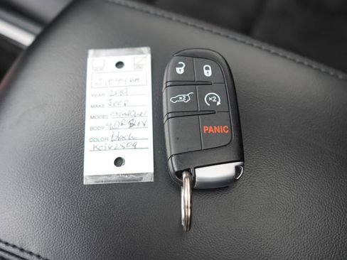 Used 2019 Jeep Grand Cherokee Altitude AWD/4WD image 36
