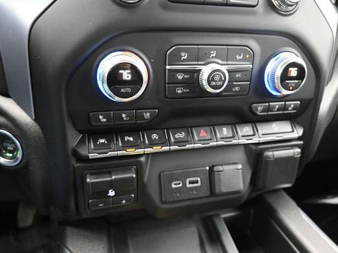 Used 2020 GMC Sierra 1500 SLT w/ SLT Premium Plus Package image 17