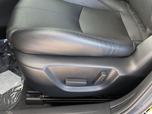 Used 2017 MAZDA MAZDA3 Grand Touring image 12