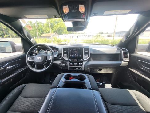Used 2025 RAM 1500 Big Horn RWD image 14
