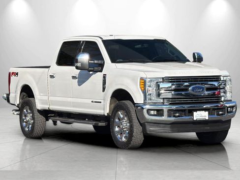 Used 2017 Ford F250 Lariat w/ Chrome Package AWD/4WD image 9
