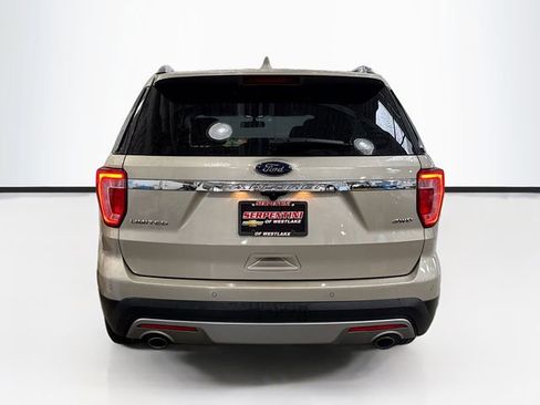 Used 2017 Ford Explorer Limited image 7