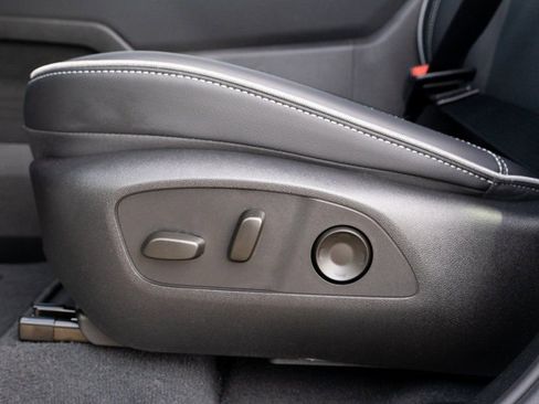 New 2025 Chevrolet Silverado EV LT image 17