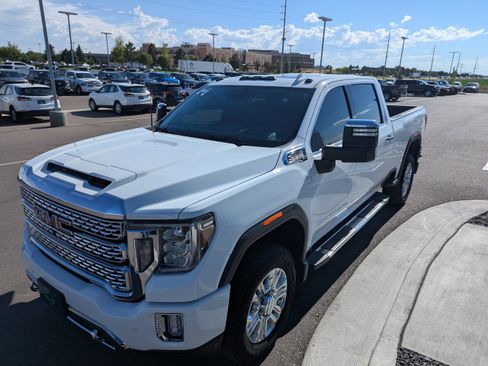Certified 2020 GMC Sierra 3500 Denali w/ Denali Ultimate Package AWD/4WD image 8