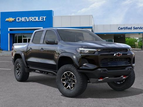 New 2026 Chevrolet Colorado ZR2 w/ Technology Package AWD/4WD image 7