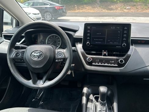 Used 2021 Toyota Corolla LE image 27