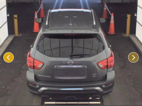Used 2020 Nissan Pathfinder SL image 5