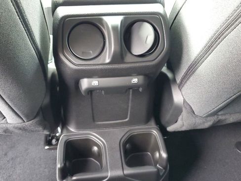 New 2026 Jeep Gladiator Sport image 12