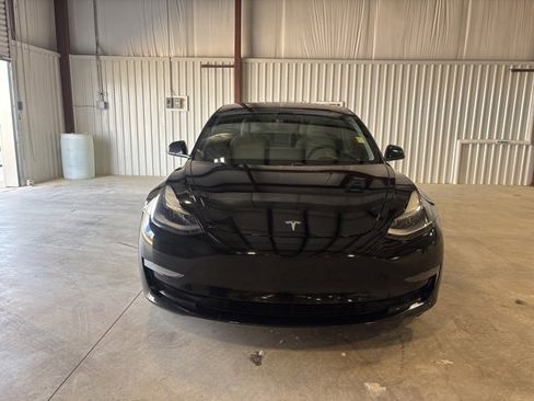 Used 2021 Tesla Model 3 Standard Range Plus image 2